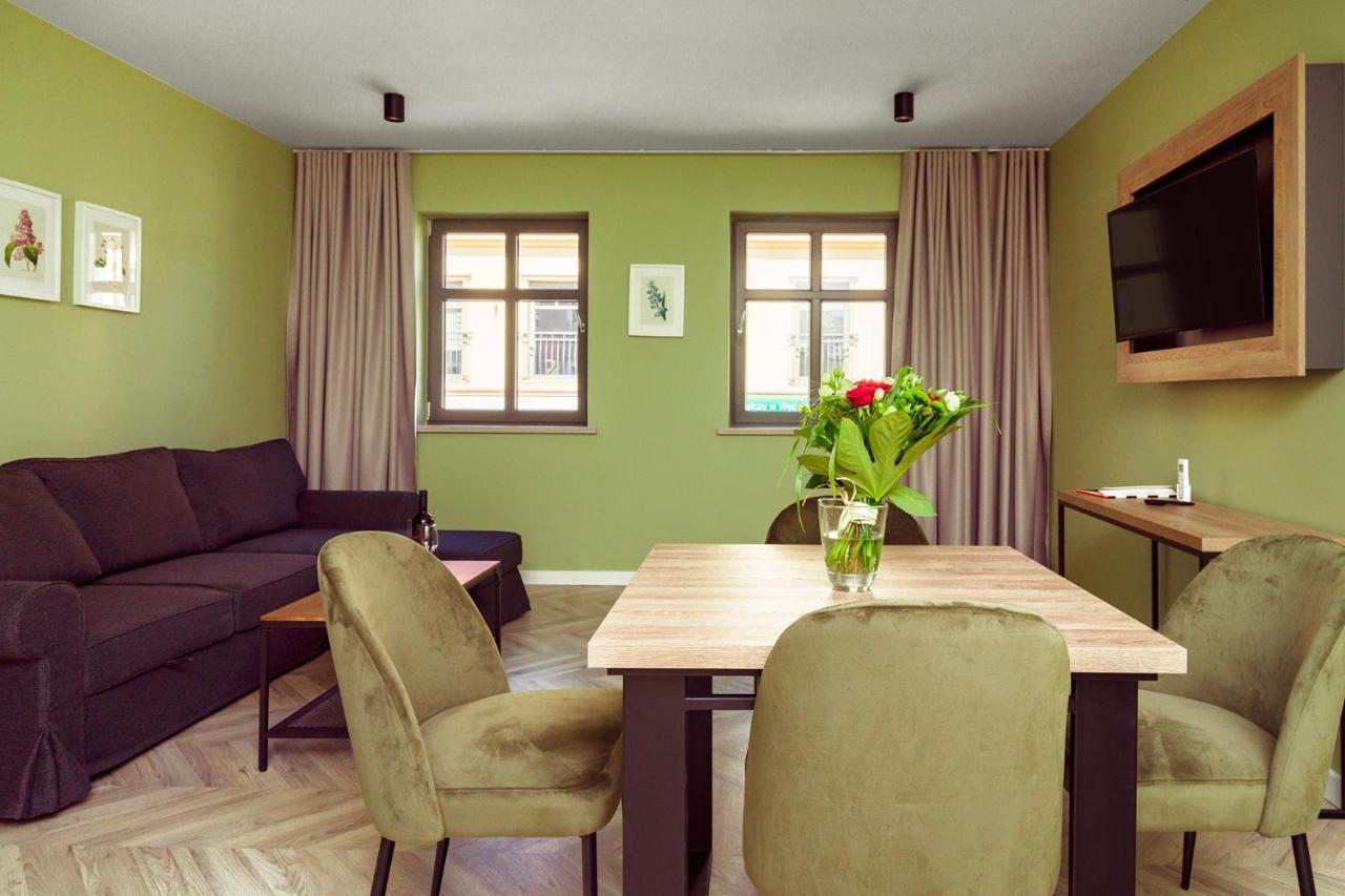 Kamienica Portowa Aparthotel Mikołajki Bagian luar foto