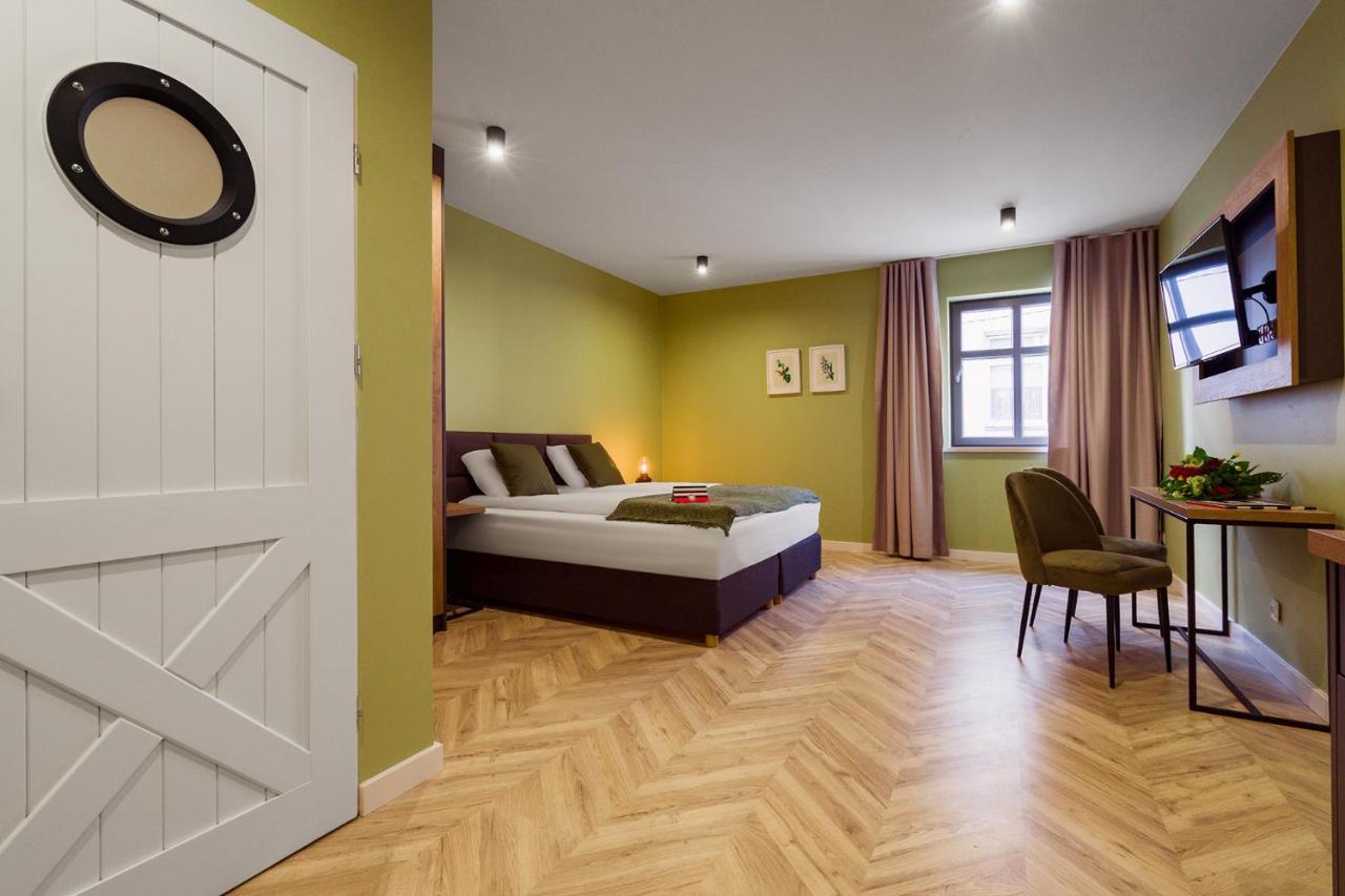 Kamienica Portowa Aparthotel Mikołajki Bagian luar foto