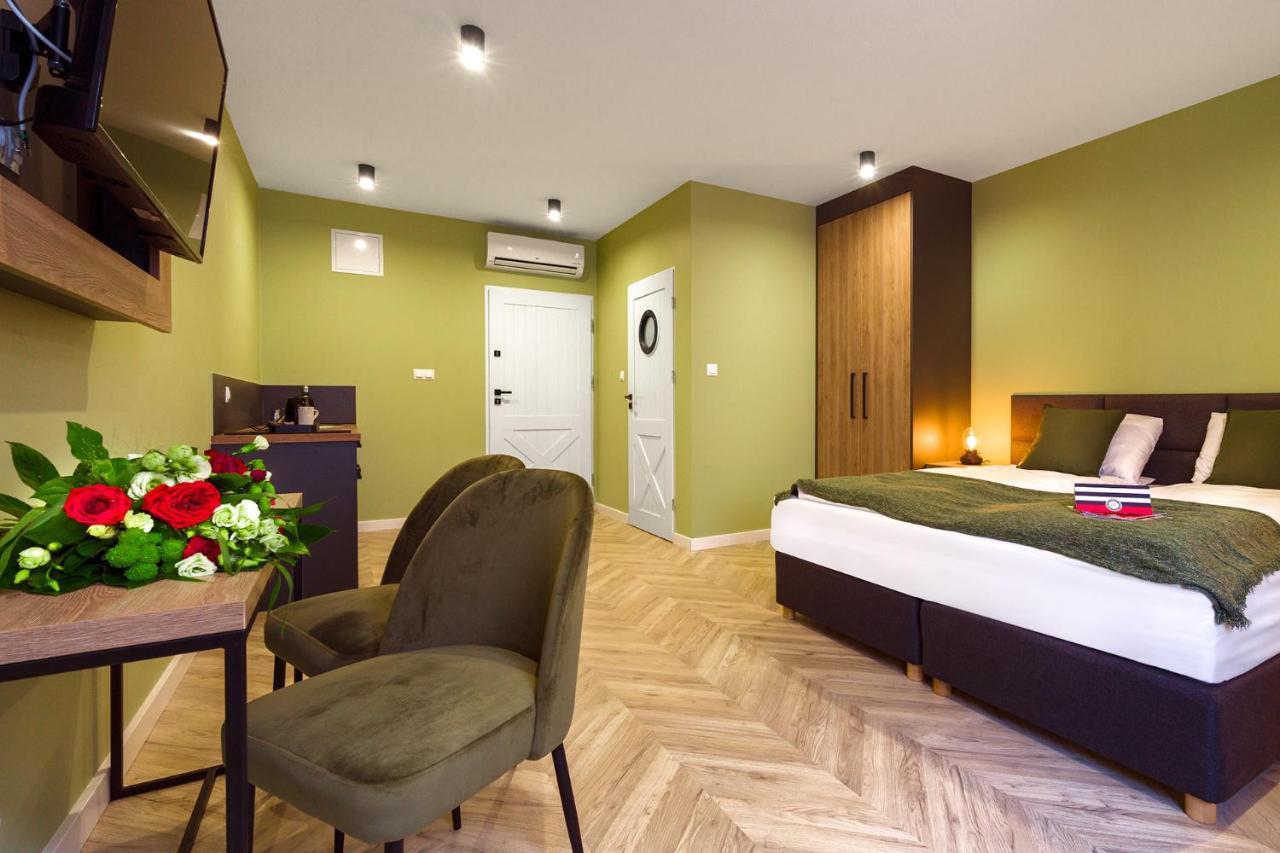 Kamienica Portowa Aparthotel Mikołajki Bagian luar foto