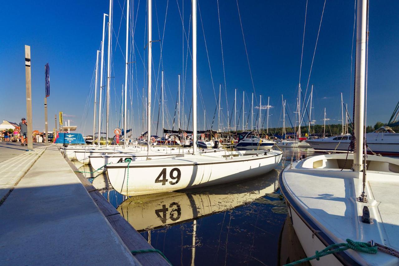 Kamienica Portowa Aparthotel Mikołajki Bagian luar foto