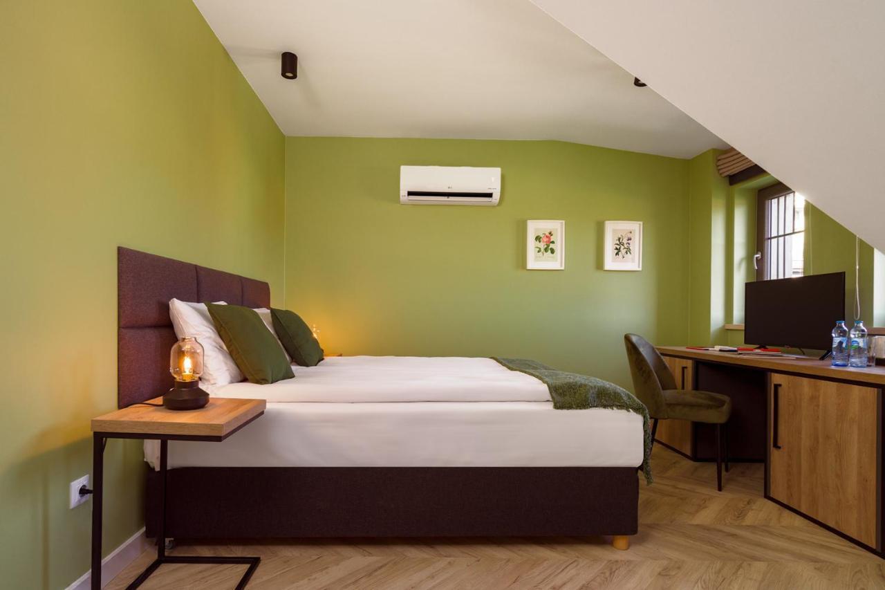 Kamienica Portowa Aparthotel Mikołajki Bagian luar foto